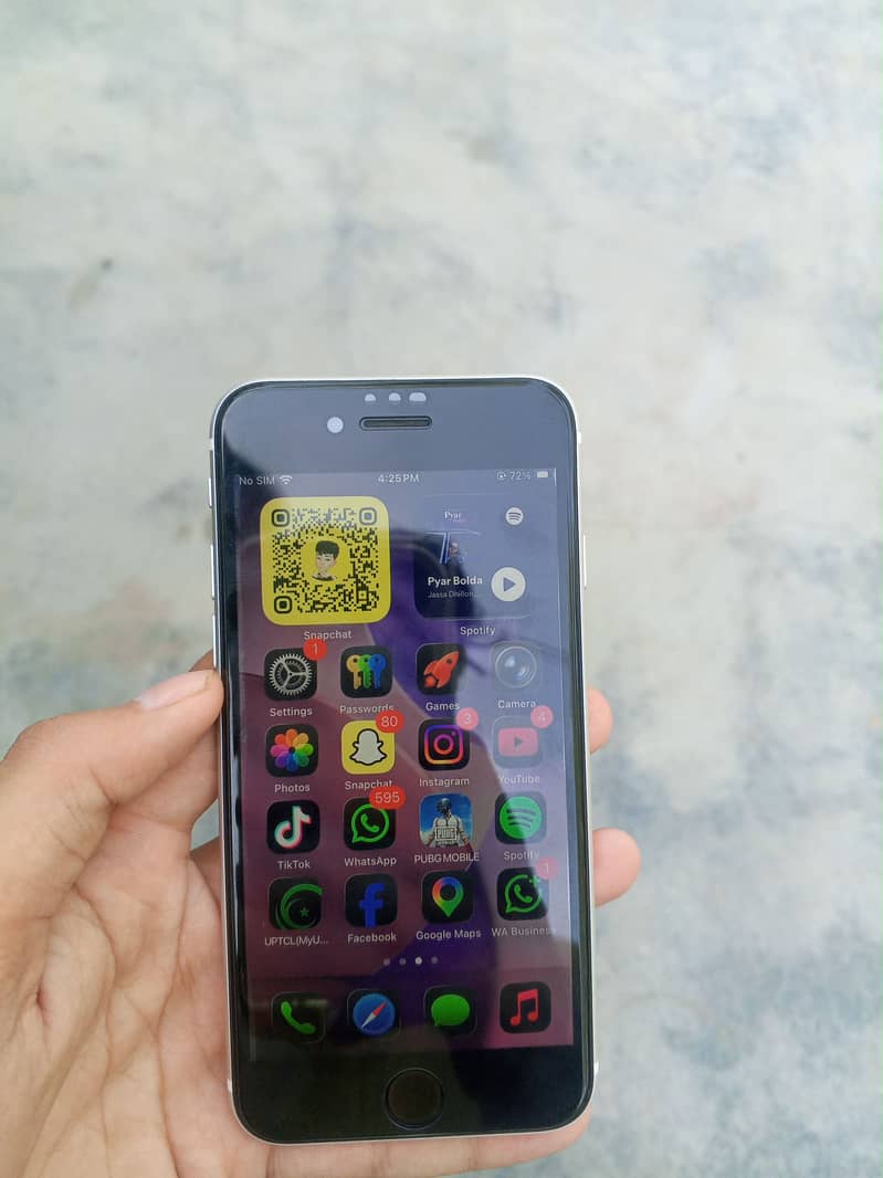 Apple iPhone SE2020 6