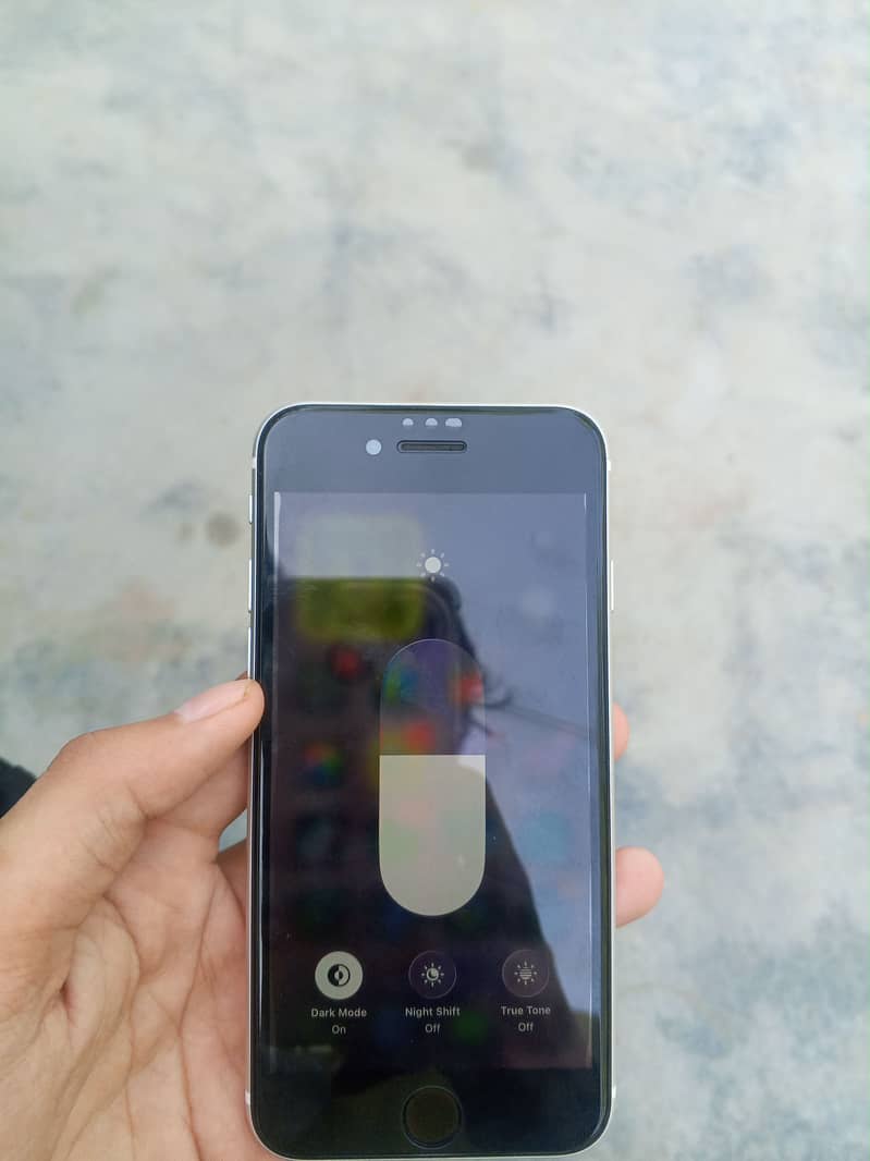 Apple iPhone SE2020 7