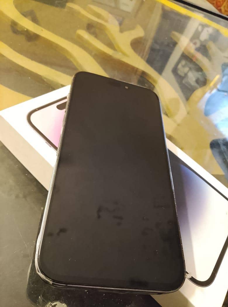 Apple iPhone 14 Pro Max 1
