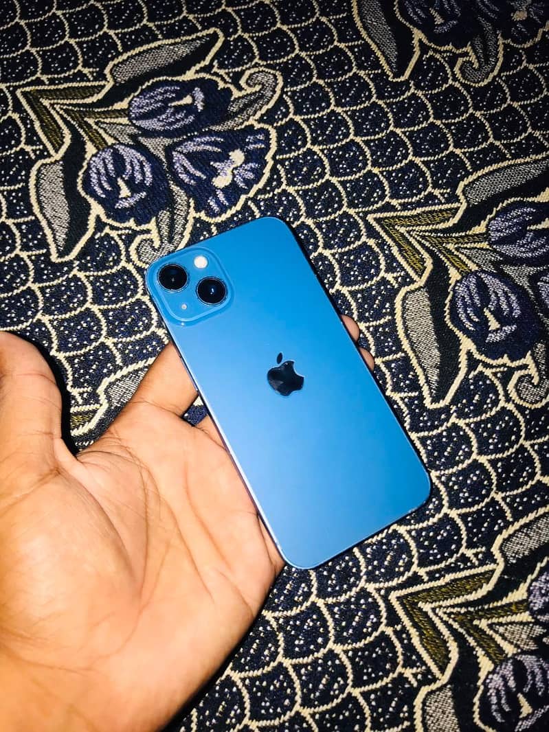Apple iPhone 13 3
