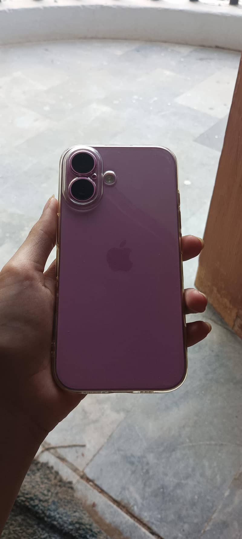 Apple iPhone 16 0