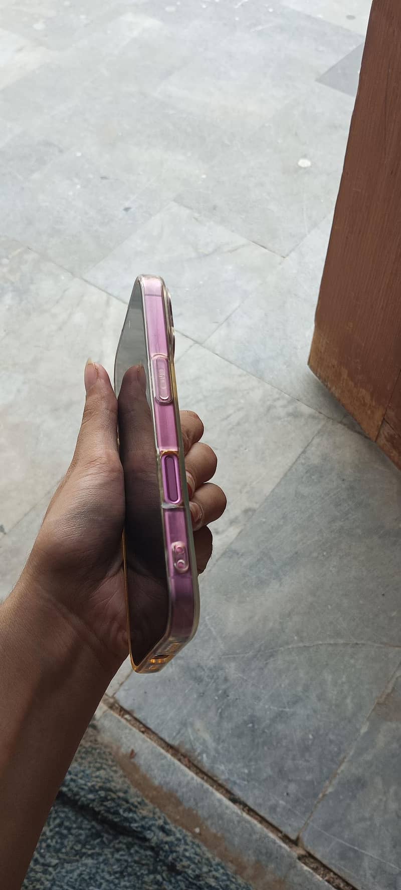 Apple iPhone 16 1