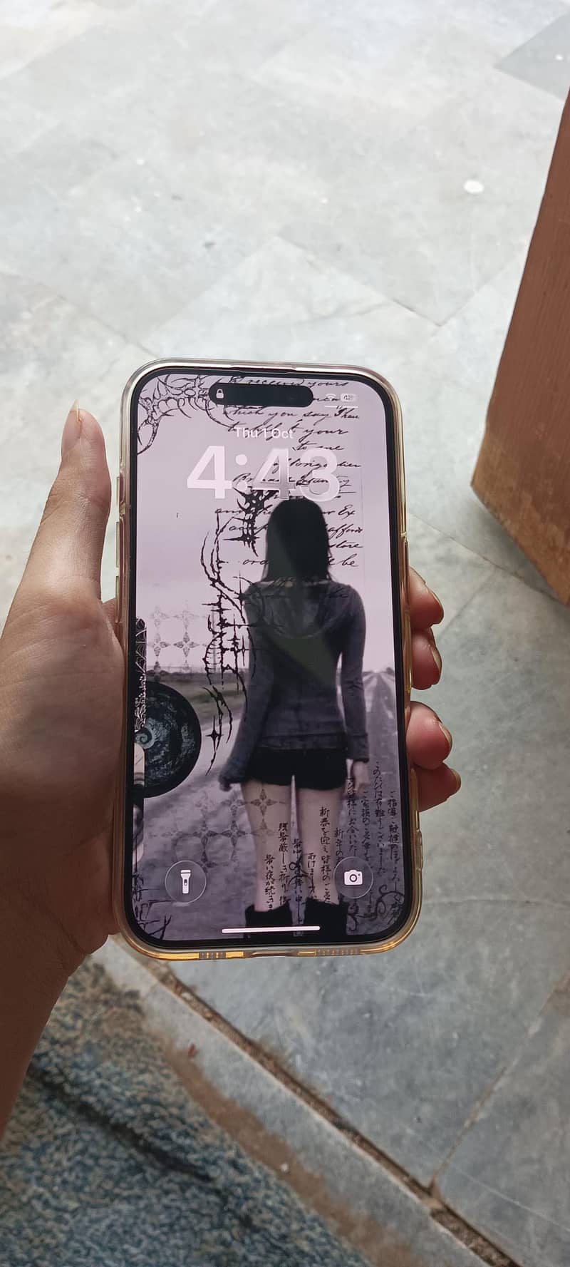Apple iPhone 16 2