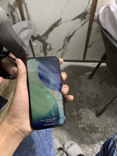 Apple iPhone 13