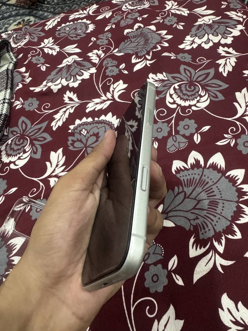 Apple iPhone 17 Pro Max 5