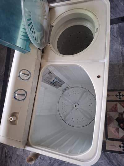 Hair washer dryer machine