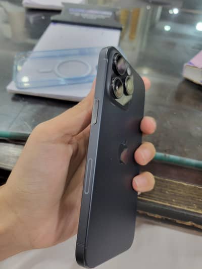 Apple iPhone 15 Pro Max