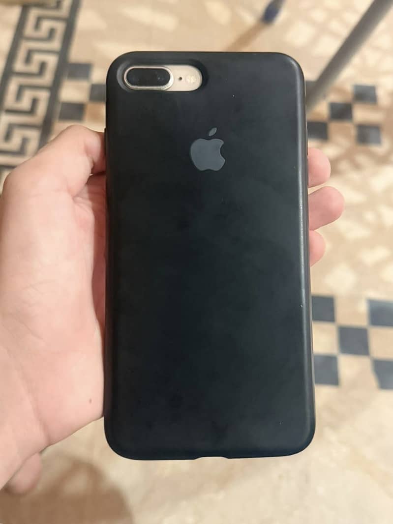 Apple iPhone 8 Plus 0