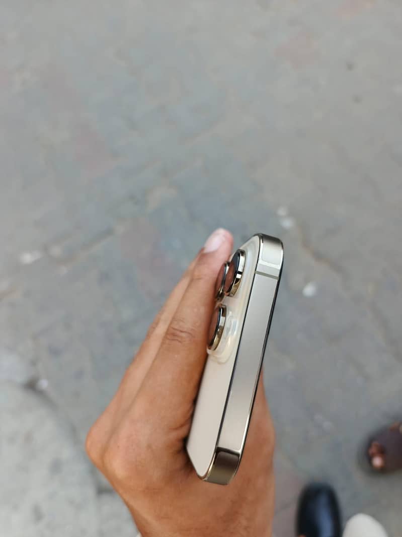 IPhone 14 Pro Max 1