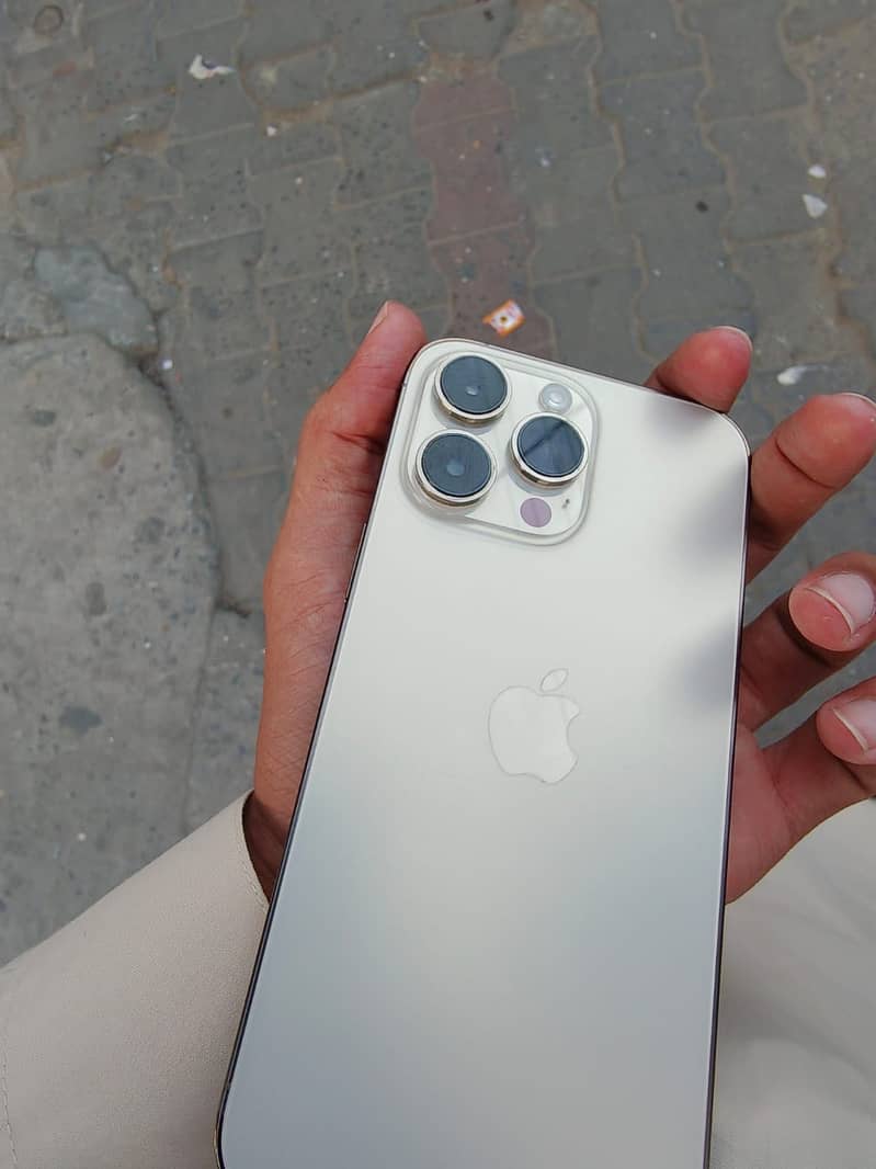 IPhone 14 Pro Max 2