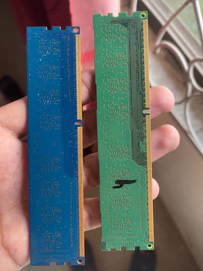 DDR3 4GB 2 RAM