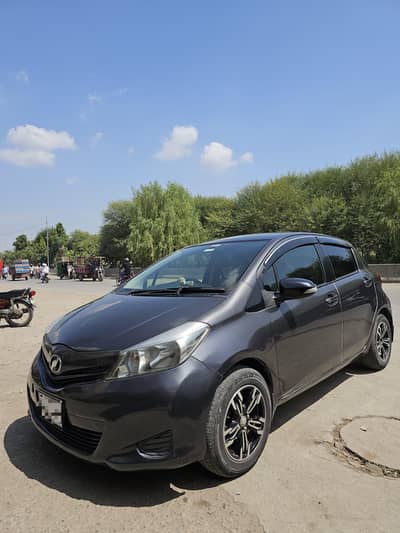 Toyota Vitz 2012/16 Excellent condition