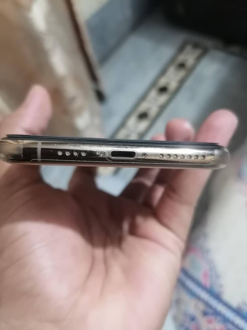 Apple iPhone 11 pro max 1