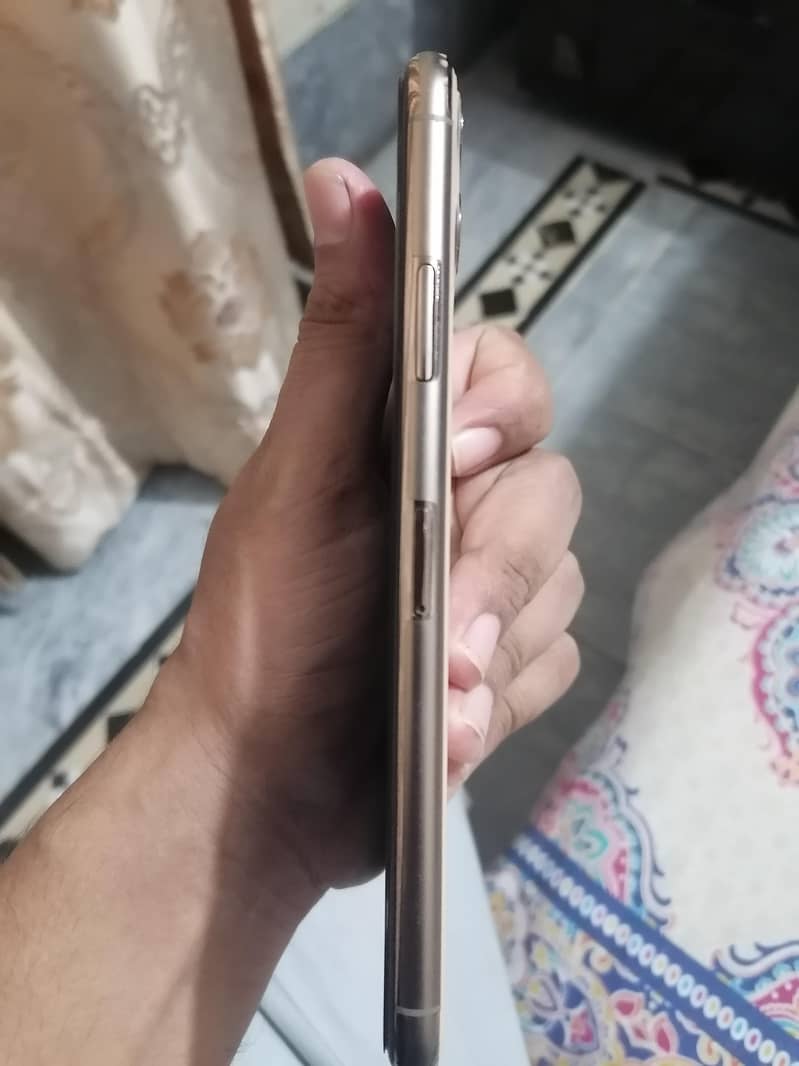 Apple iPhone 11 pro max 3