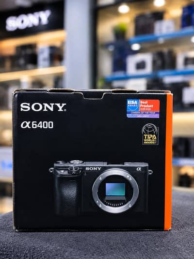Sony A6400 With Box !0/10 condition with 16-50 lense