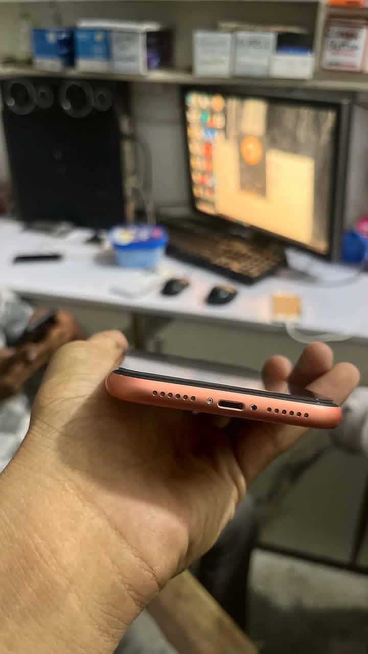 Apple iPhone XR 2