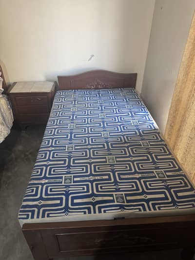 Sell four single beds