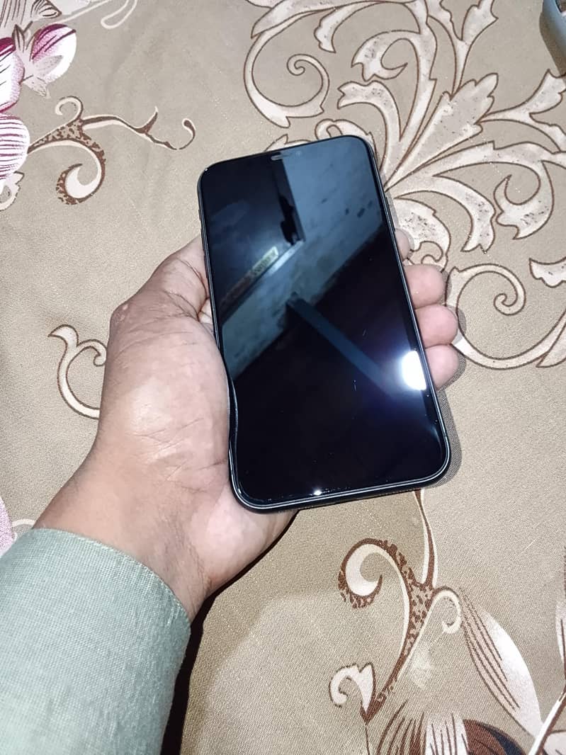 Apple iPhone 11 1