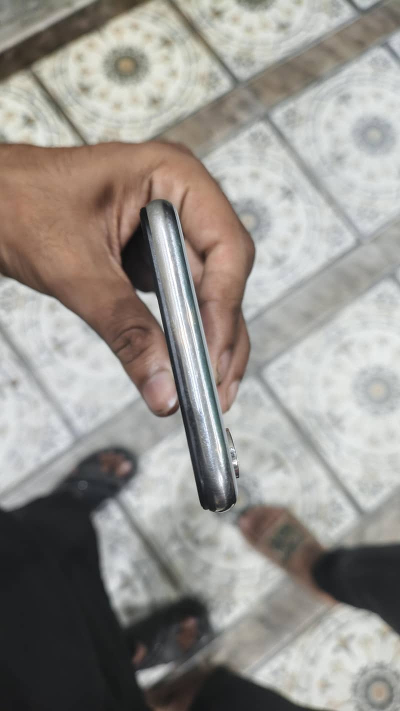 Apple iPhone X 5