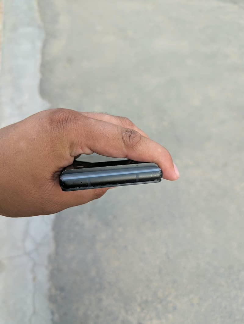 Google Pixel 6 4