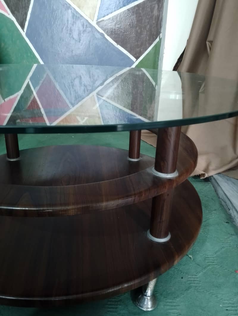 round center table 4