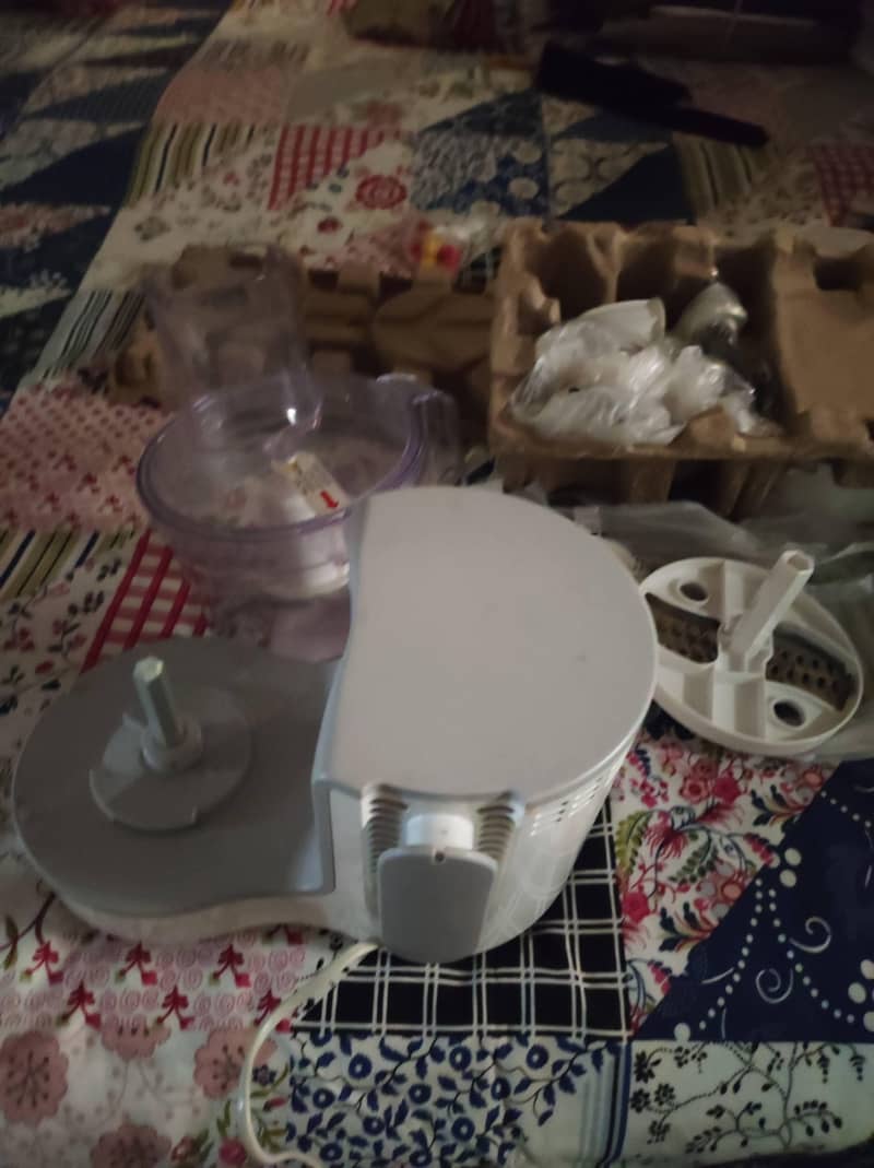 Food Processor 4