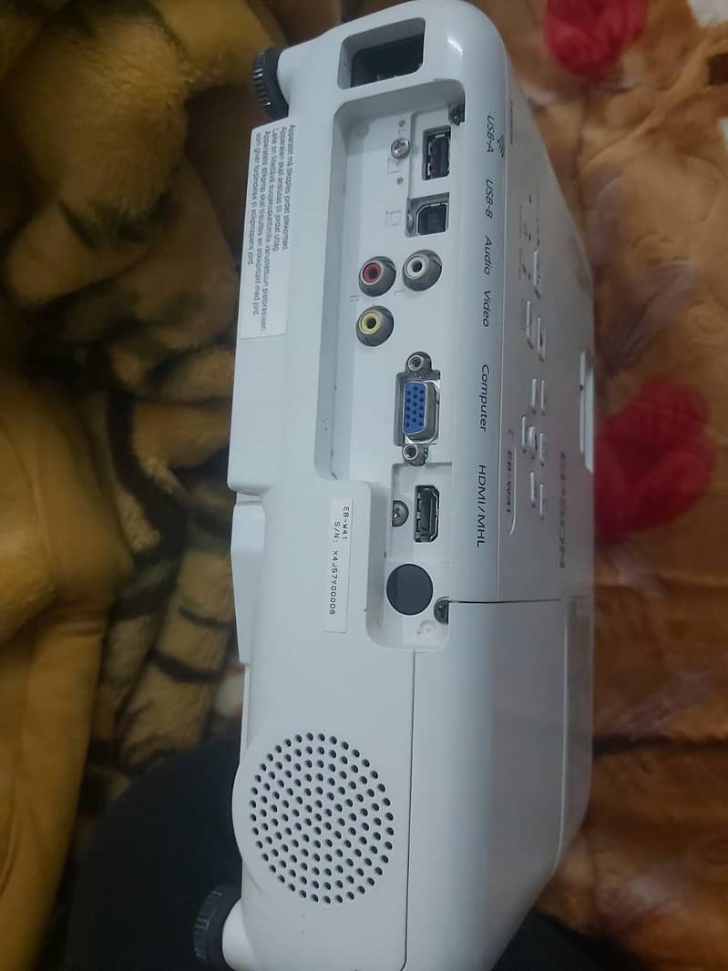 Epson EB-W41 2