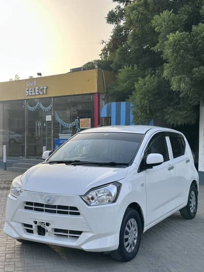 Daihatsu Mira 2017