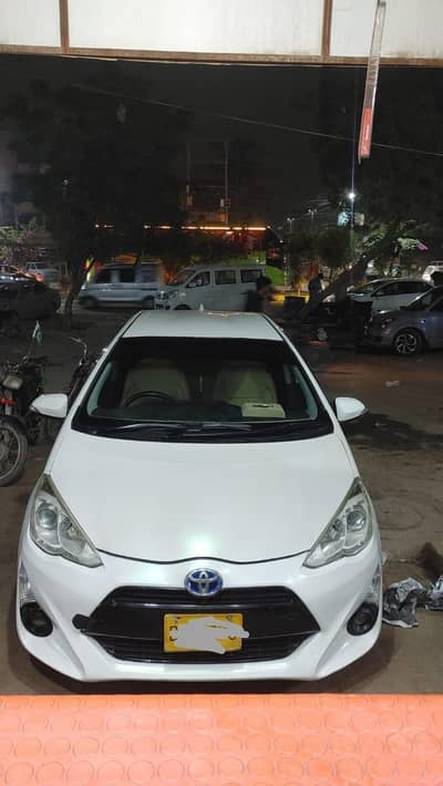 Toyota Aqua 2015