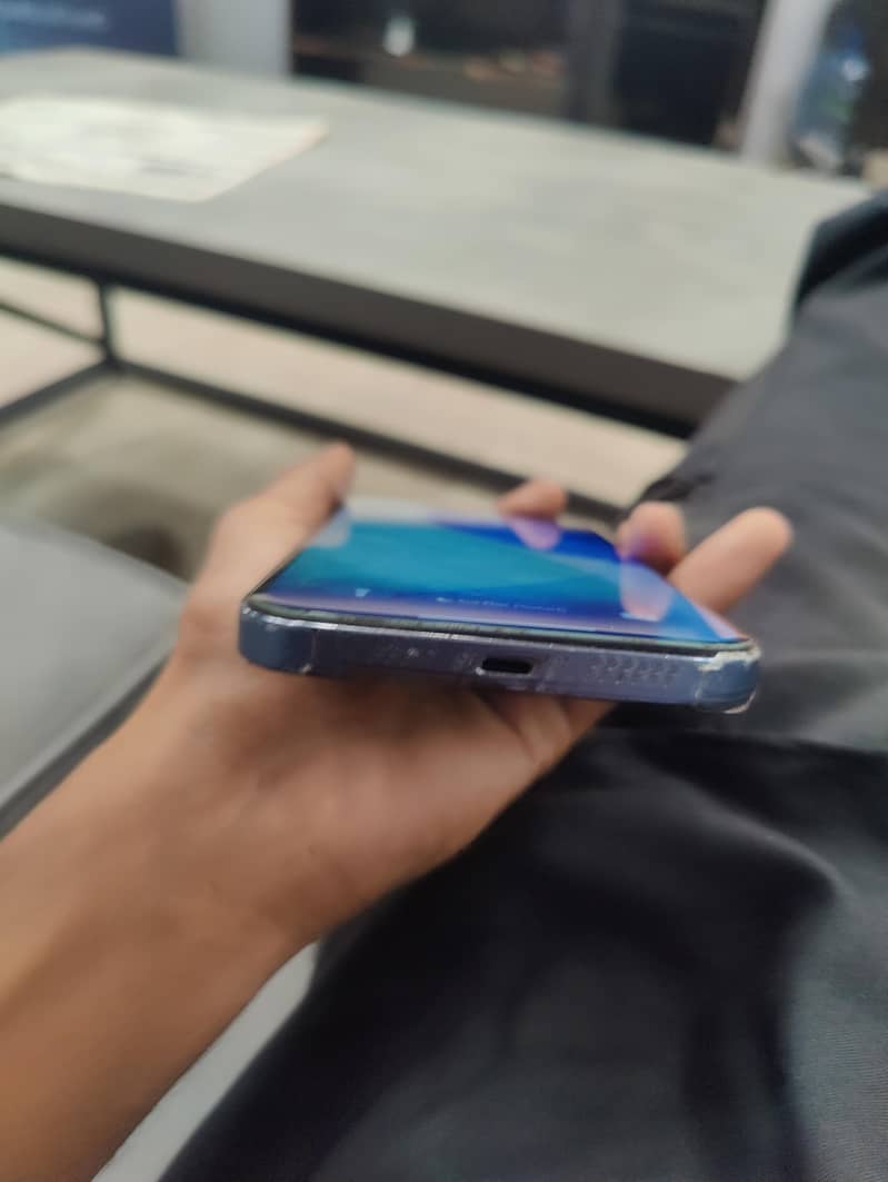 Apple iPhone 13 Pro Max 2