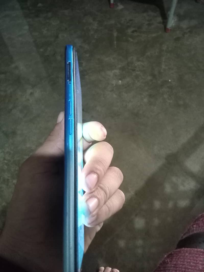OPPO A54 4