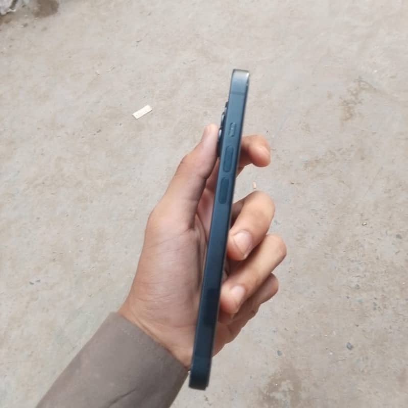 Apple iPhone 14 2