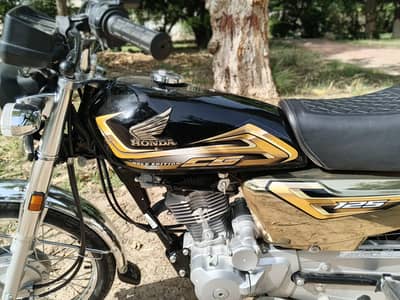 Honda CG 125 Gold Edition 03247885912