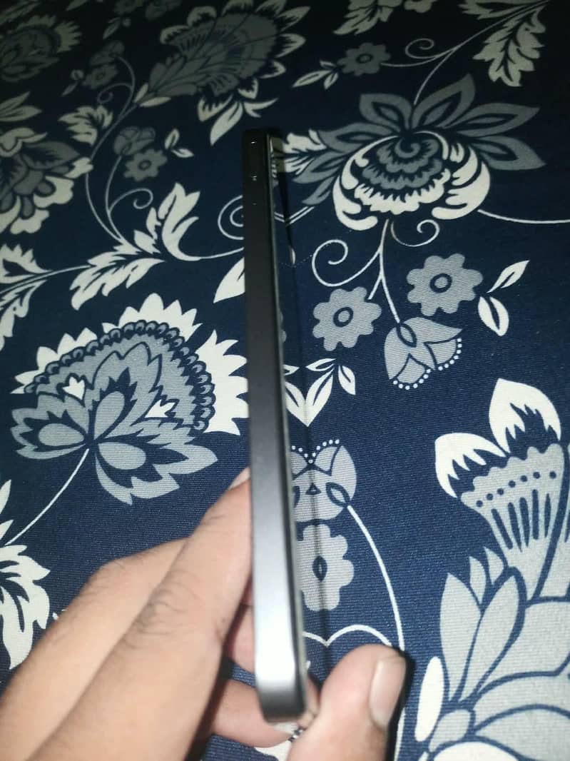 Realme Note 60X 0