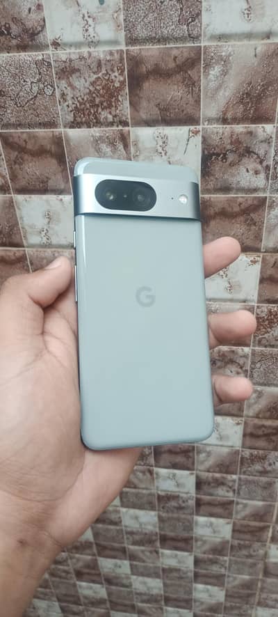 Google Pixel 8