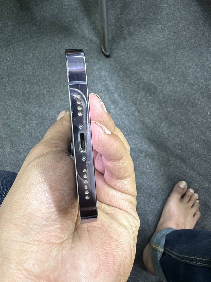 Apple iPhone 14 Pro Max 2
