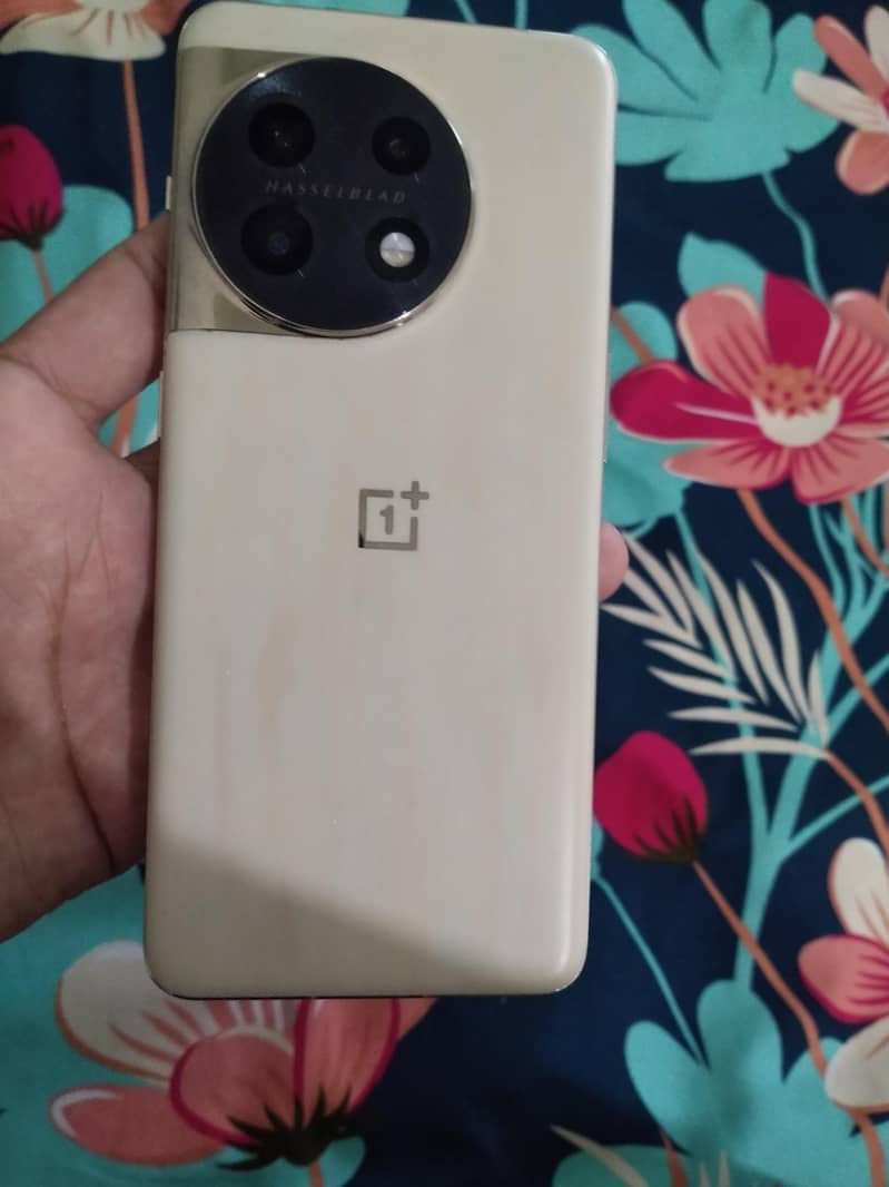One Plus 11 1