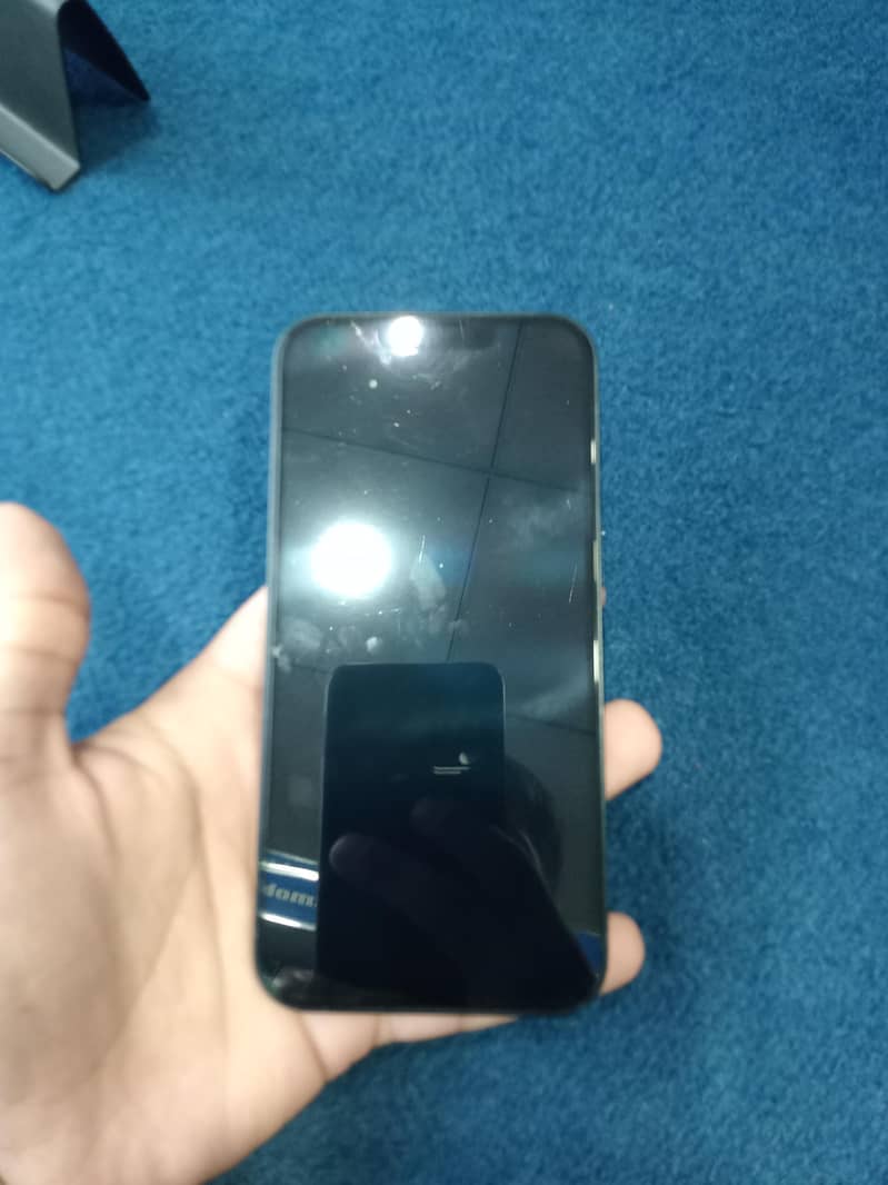 Apple iPhone 14 5