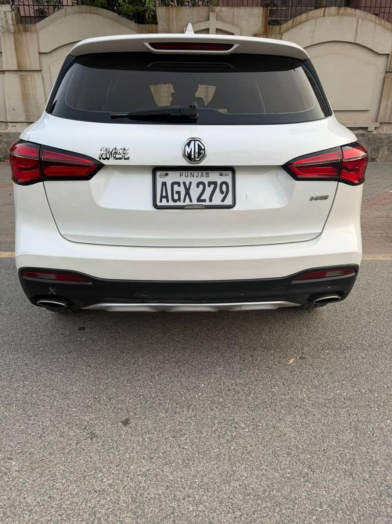 MG HS 2021 1