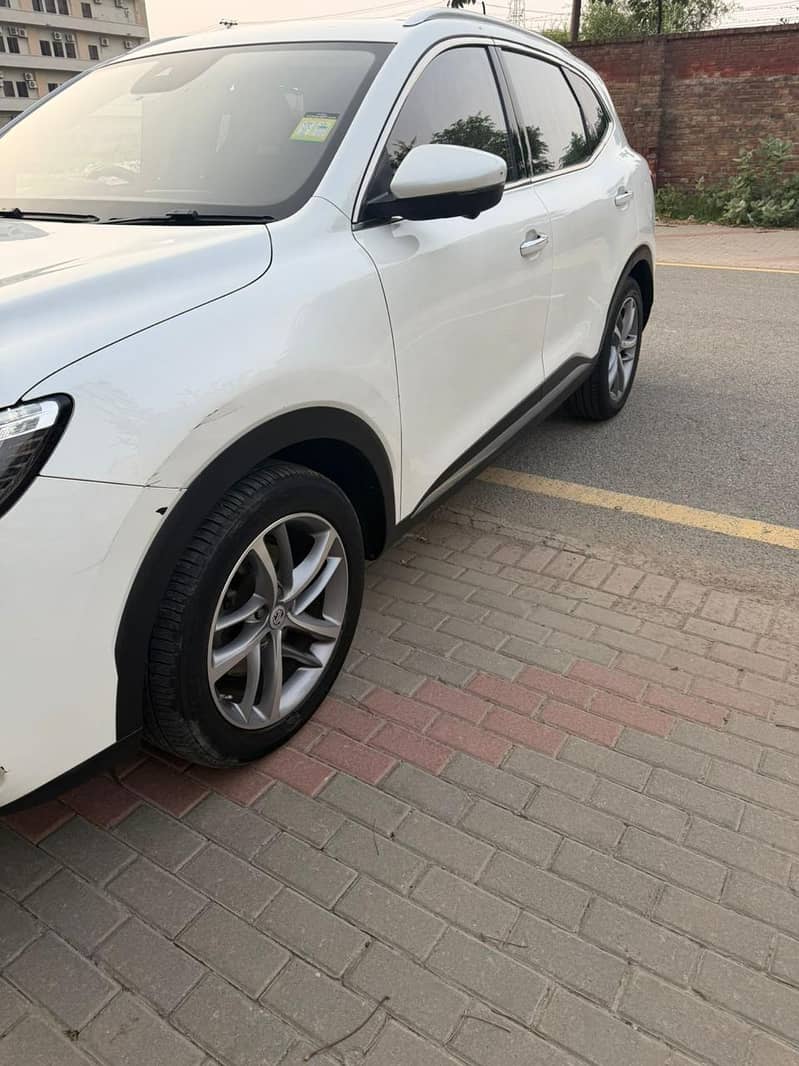 MG HS 2021 2