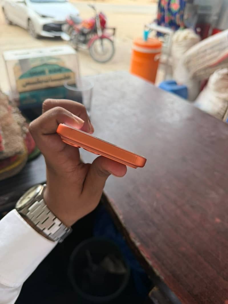 Apple iPhone 17 Pro Max 5