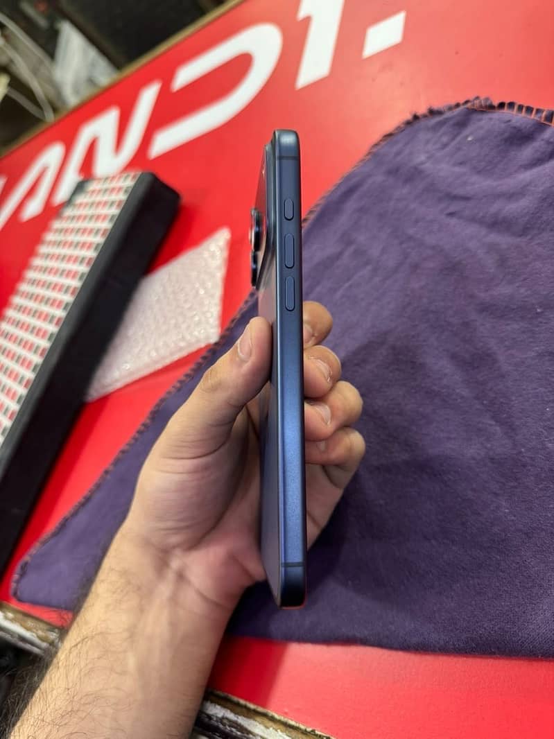 Apple iPhone 17 Pro Max 1