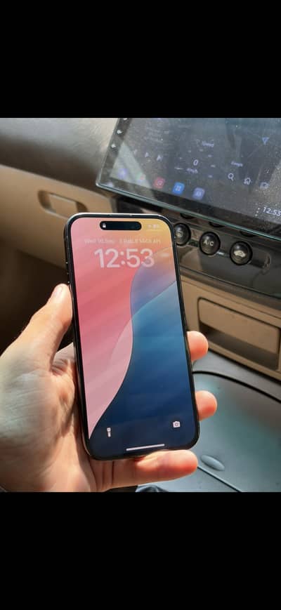Apple iPhone 16