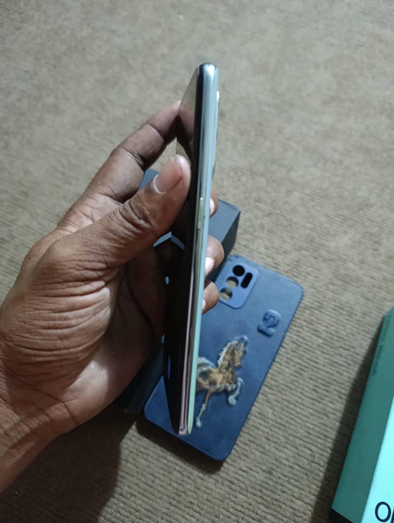 OPPO Reno 4