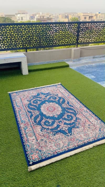 Rug new condition