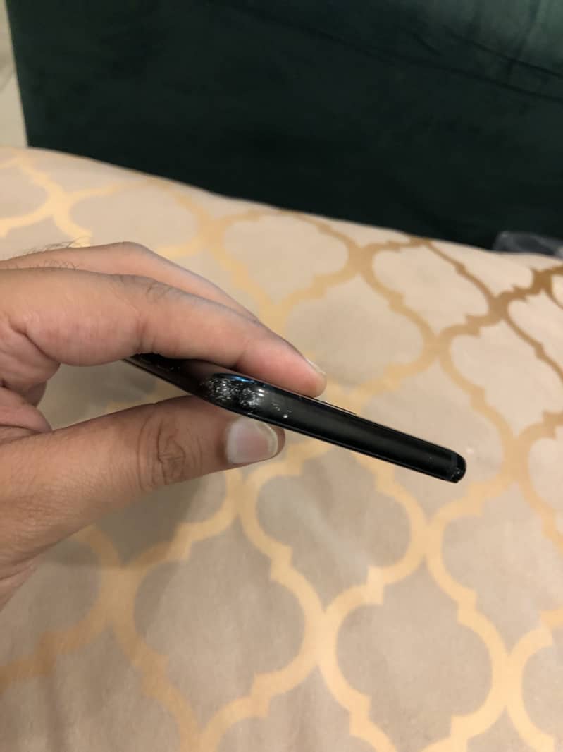 Samsung Mobile A6 Plus 4
