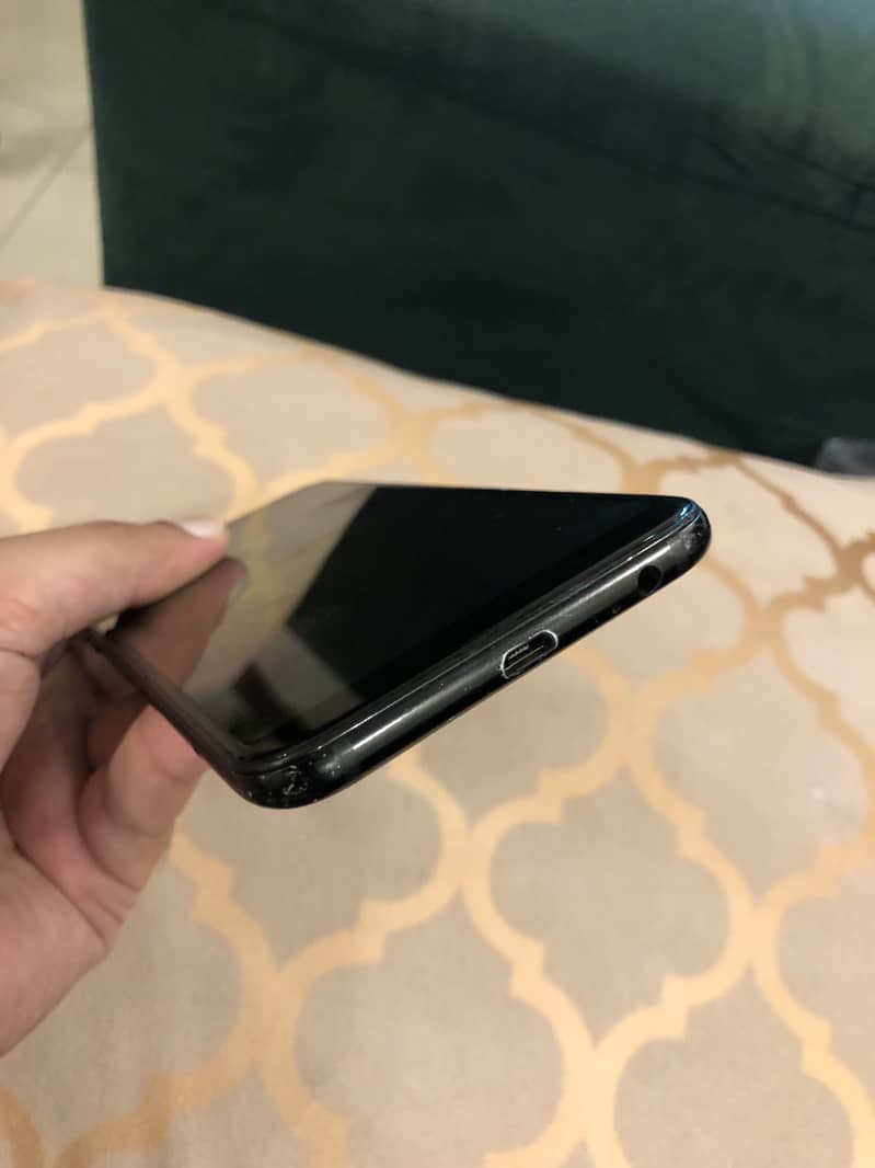 Samsung Mobile A6 Plus 5
