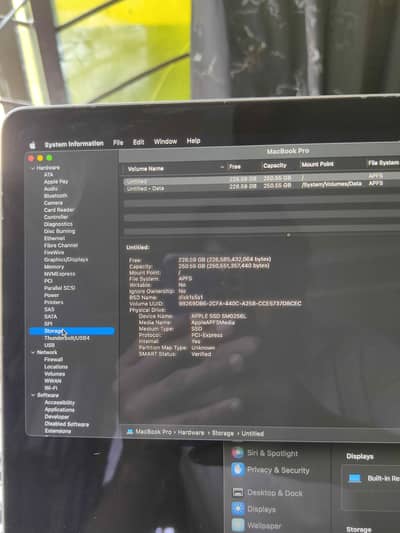 MacBook Pro 15-Inch 2017/Core i7/16GB RAM/250GB SSDMACma