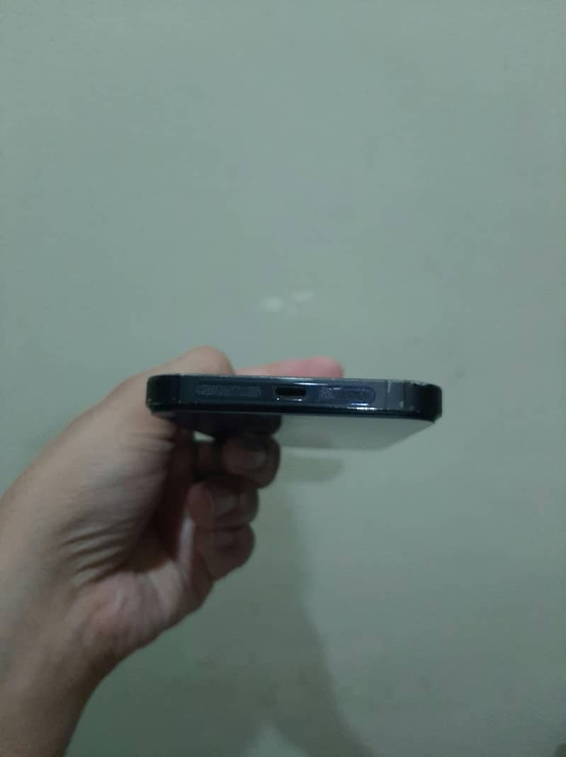 Apple iPhone 14 Pro Max 4