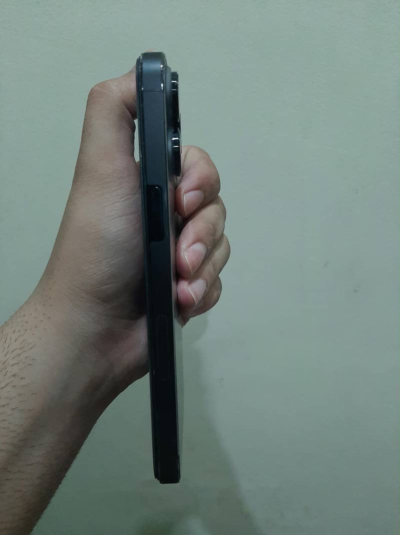 Apple iPhone 14 Pro Max 5